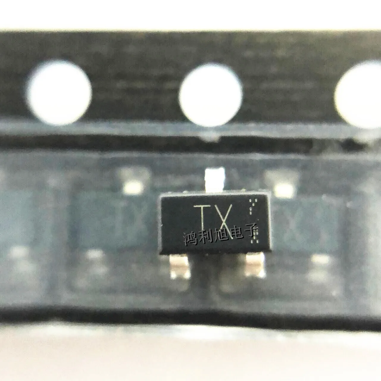 20pcs/Lot RTR020P02TL SOT-346T-3 MARKING;TX MOSFET P-Channel 20V 2A 180mOhms Operating Temperature:- 55 C-+ 150 C