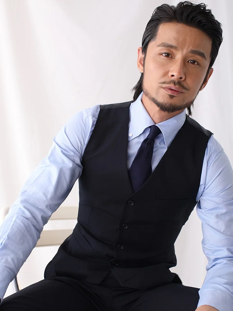 

Мужской жилет Cultum Busin Gentleman с V-образным вырезом, на одной пуговице, приталенный, тонкий, однотонный, формальный, модный, из полиэстера и вискозы