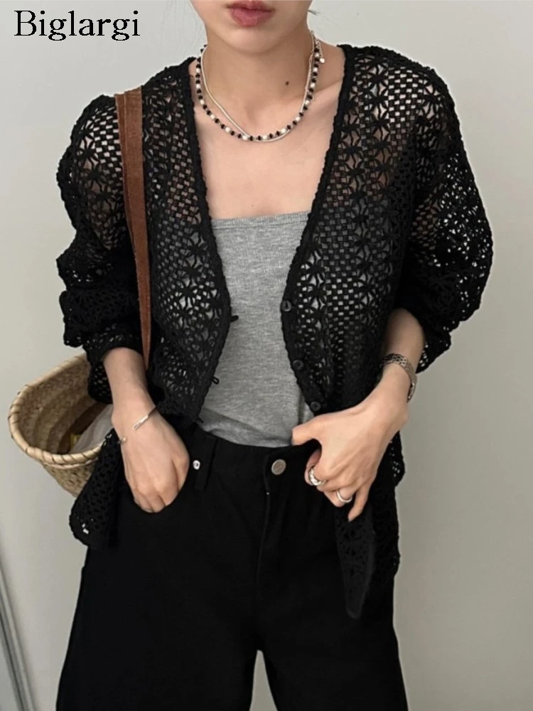 

Summer Long Sleeve Shirts Women Embroidery Hollow Out Fashion V-Neck Ladies Blouses Korean Style Loose Woman Shirt