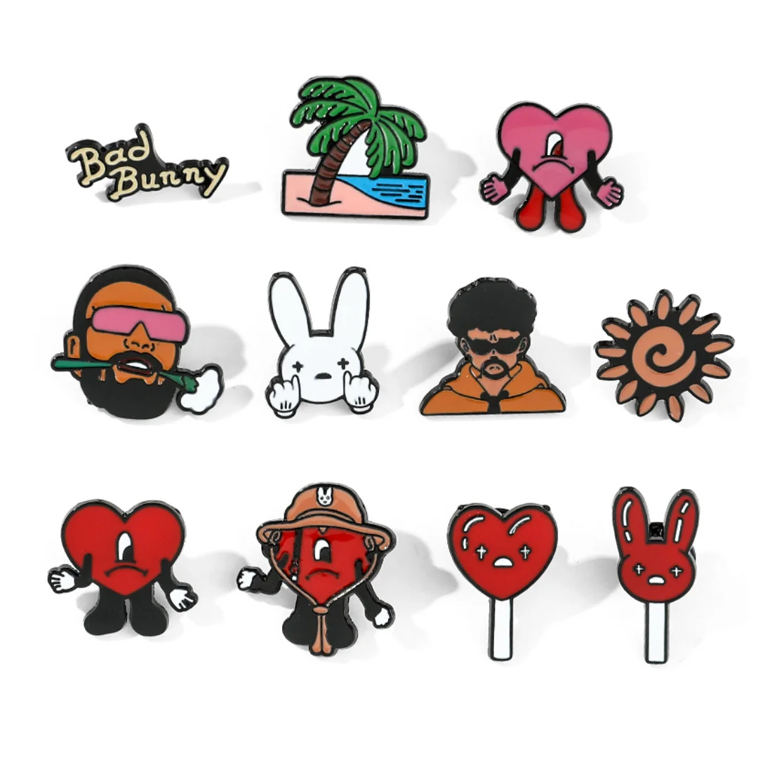 Rap Bad Bunny Metall-Emaille-Pin, Bad Rabbit roter Herz-Pin, Anstecknadel-Accessoire, Schmuckstück, geeignet für Rucksäcke und Jeansjacken