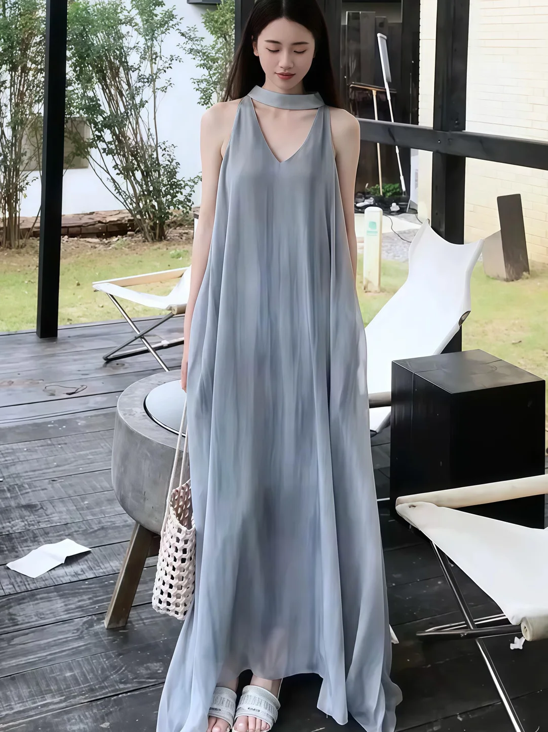 Vestido Largo de Verano Casual y Elegante en Azul Grisáceo, Estilo Vacaciones en la Playa, con Cuello Tipo Collar, Holgado y Estilizador que Disimula la Figura