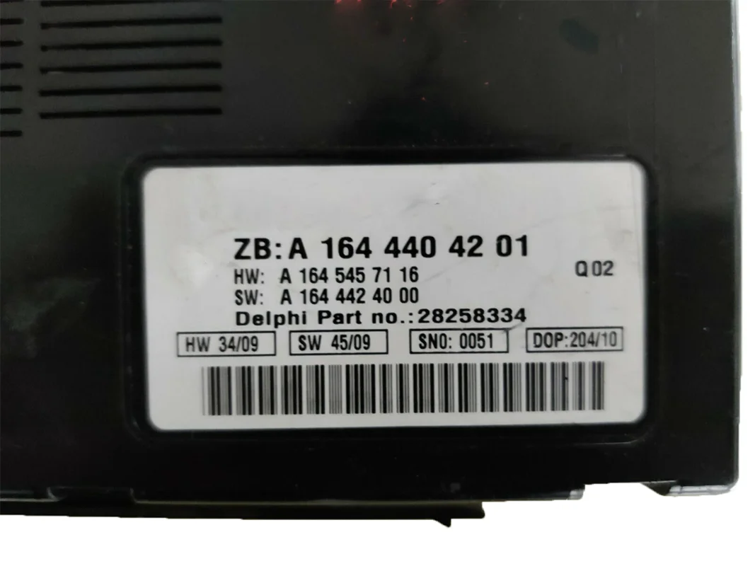 A1644404201 สําหรับ Mercedes Benz W164 ฝาครอบด้านหลัง Sam และการเล่น