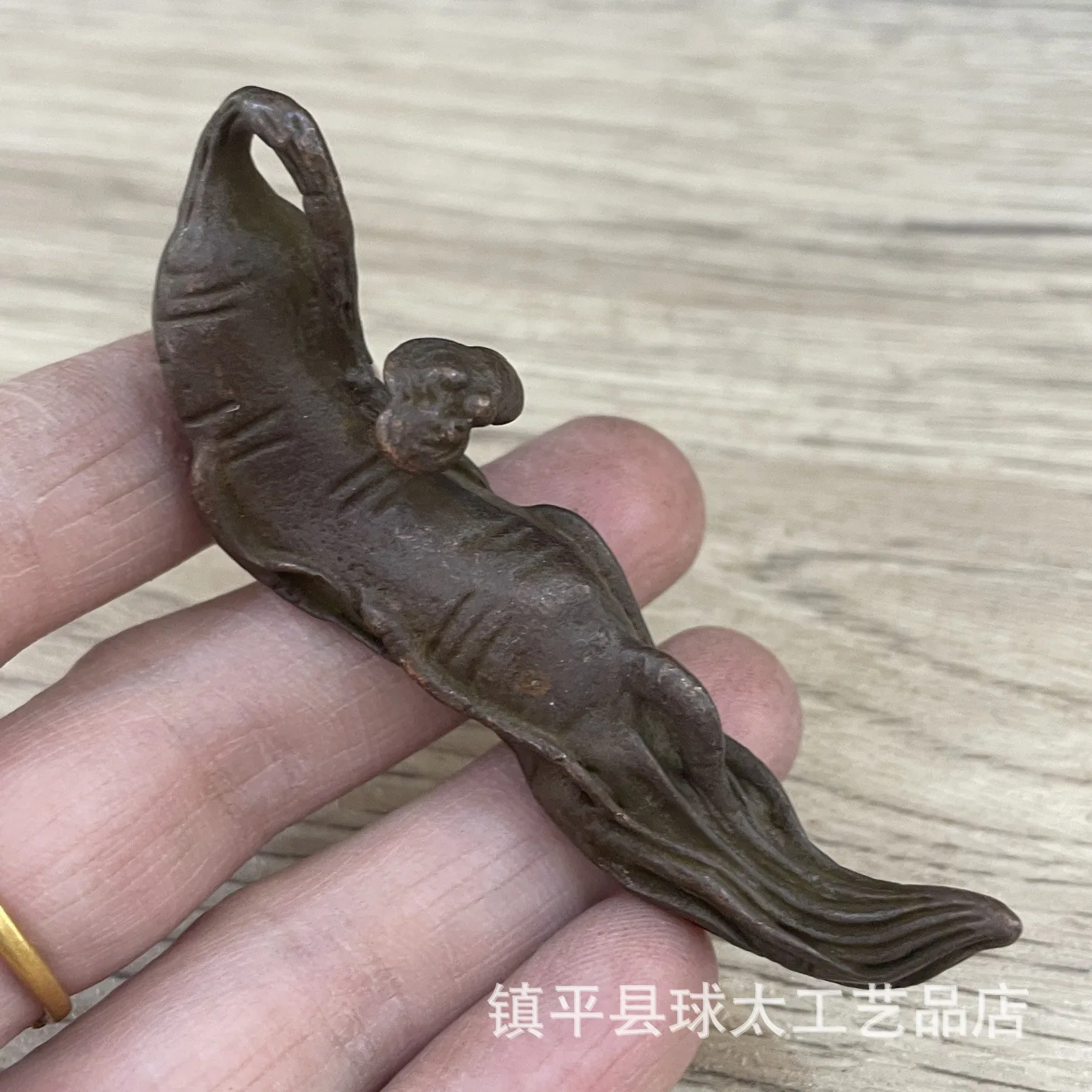 

Bronze ware life wishful ornament Beautiful exquisite brass plated animal goldfish handicraft figurine