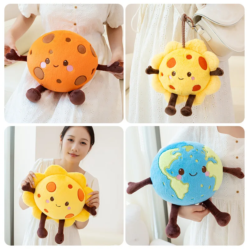 Planeta de pelúcia fofa de 10/20 cm ​ ​   Almofada Planeta com Tema Espacial ​   Almofada Sol Lua Terra Mas Peluches Brinquedo Macio Kawaii Bolsa Pingente