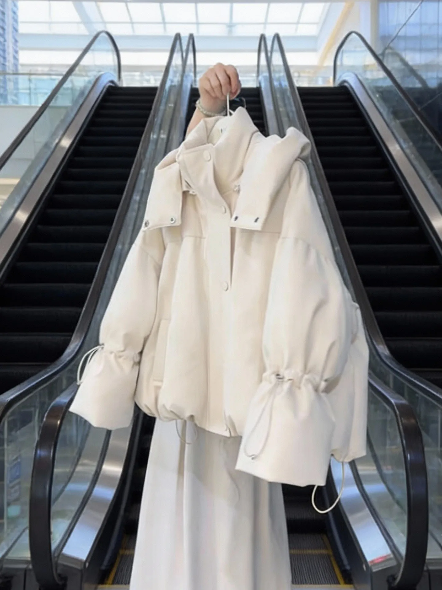 Korean Sle ort Hooded down Jaet Women's Winter Faionable Thi Outerwear High Waist White Du down Filling Warmth