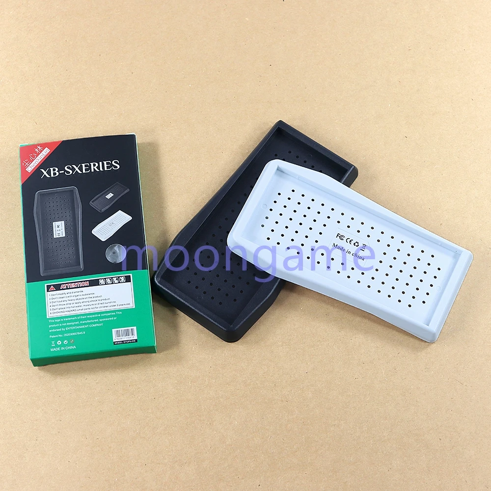 1pc Anti-Slip Dock Base Vertical Stand Holder Support Black White for Xbox Series S X Game Console Accessories view 5