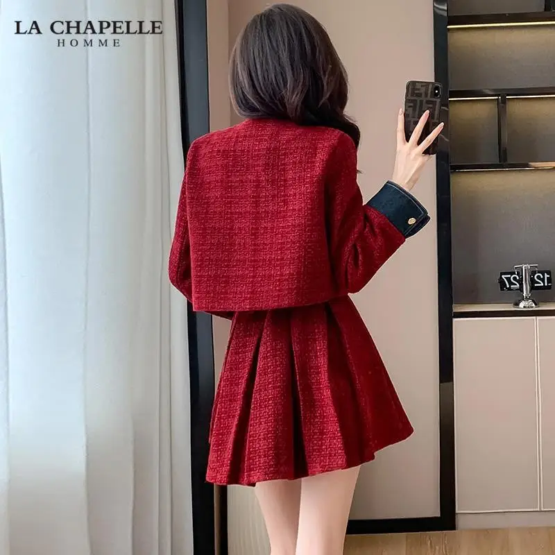 Korean Cotton Jacket Pleated Skirt Two-piece Set for Autumn and Winter Stylish and High-end New Red Short Skirt Set