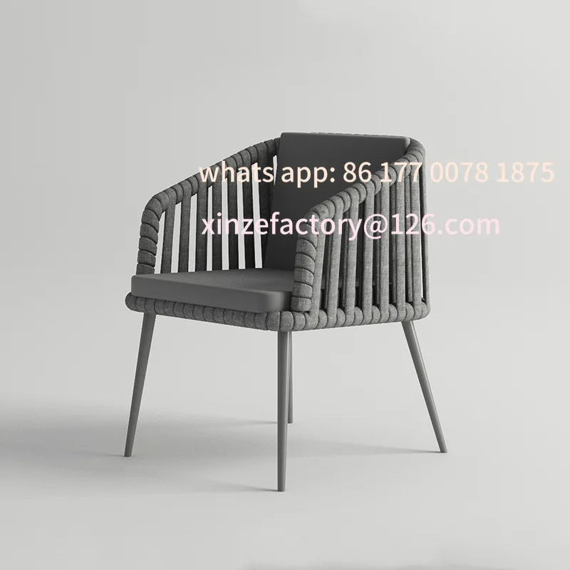 Anpassbares Rattan-Sofa für den Außenbereich, Balkon im Innenhof