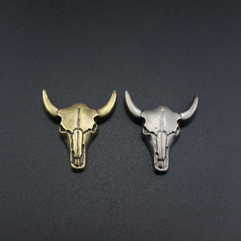 Retro Western Cowboy Bull Buffalo Skull Head Screw Back Conchos for Belt Leathercraft Saddle Handbag Luggage Bag Hardware Decor