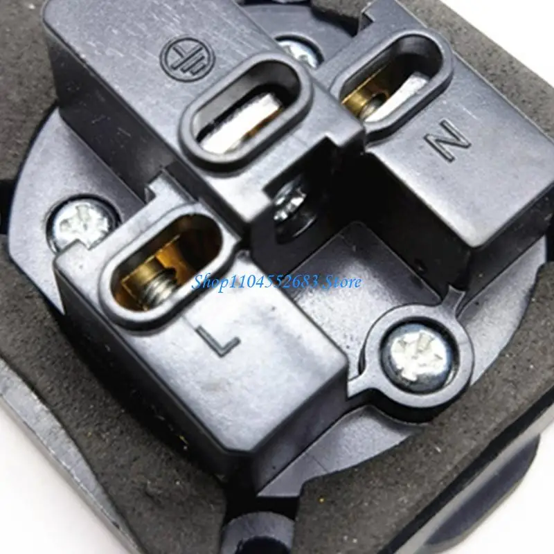 

Y6GD Industry Waterproof Socket Gasolines Generator Dustproof Outlet with Cover