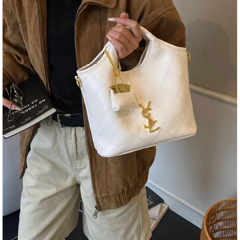 Luxury Chain Strap Bag with Detachable Charm, Designer Inspired Shoulder & Crossbody Purse for Women, Trendy Versatile Handbag