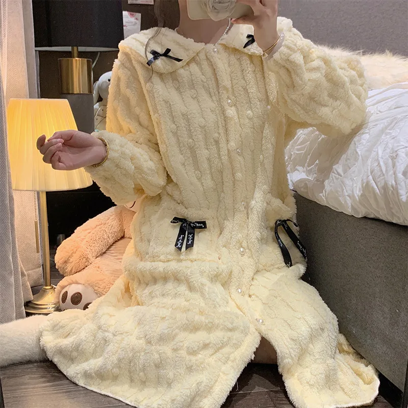 Sweet Princess Style Sleepwear Winter Coral Fleece Nightgown Women's Casual Warmth Bathrobe Gwon Loose Nightwear with Pockets