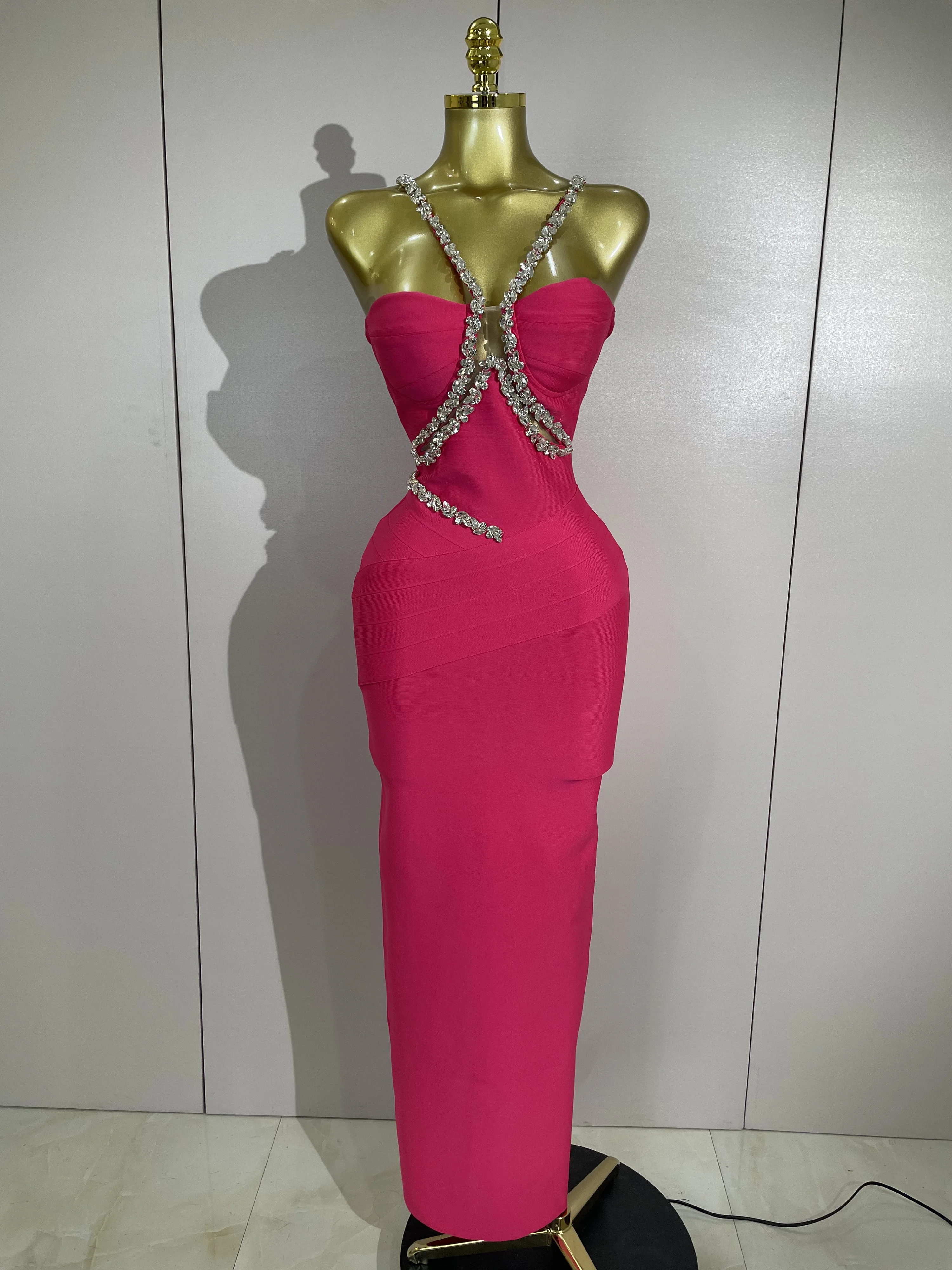 

Elegant Sexy Sleeveless Shiny Diamonds Sexy Halter Maxi Long Bodycon Bandage Dress Women Luxury Birthday Eveing Party Club Dress