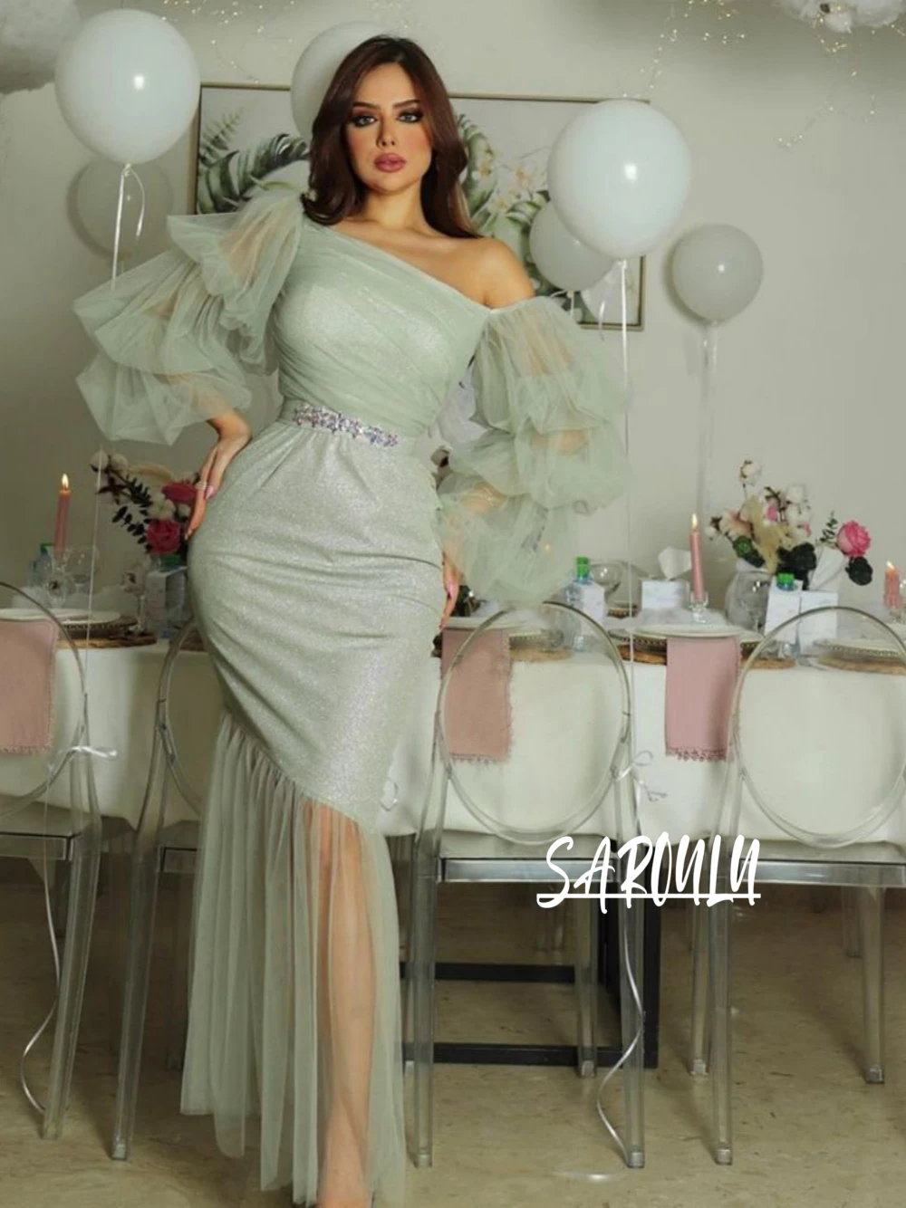 

Arab Style Sexy Women Evening Dress Elegant Tulle Dubai Robe In Stock Party Cocktail Prom Gown Stunning Green Long Sleeves