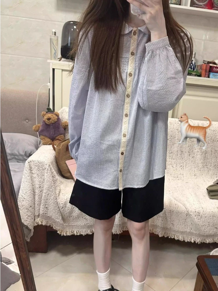 Camicia coreana a righe in pizzo con colletto dolce da donna 2025 Top estivo casual a maniche lunghe allentato Camicetta versatile alla moda