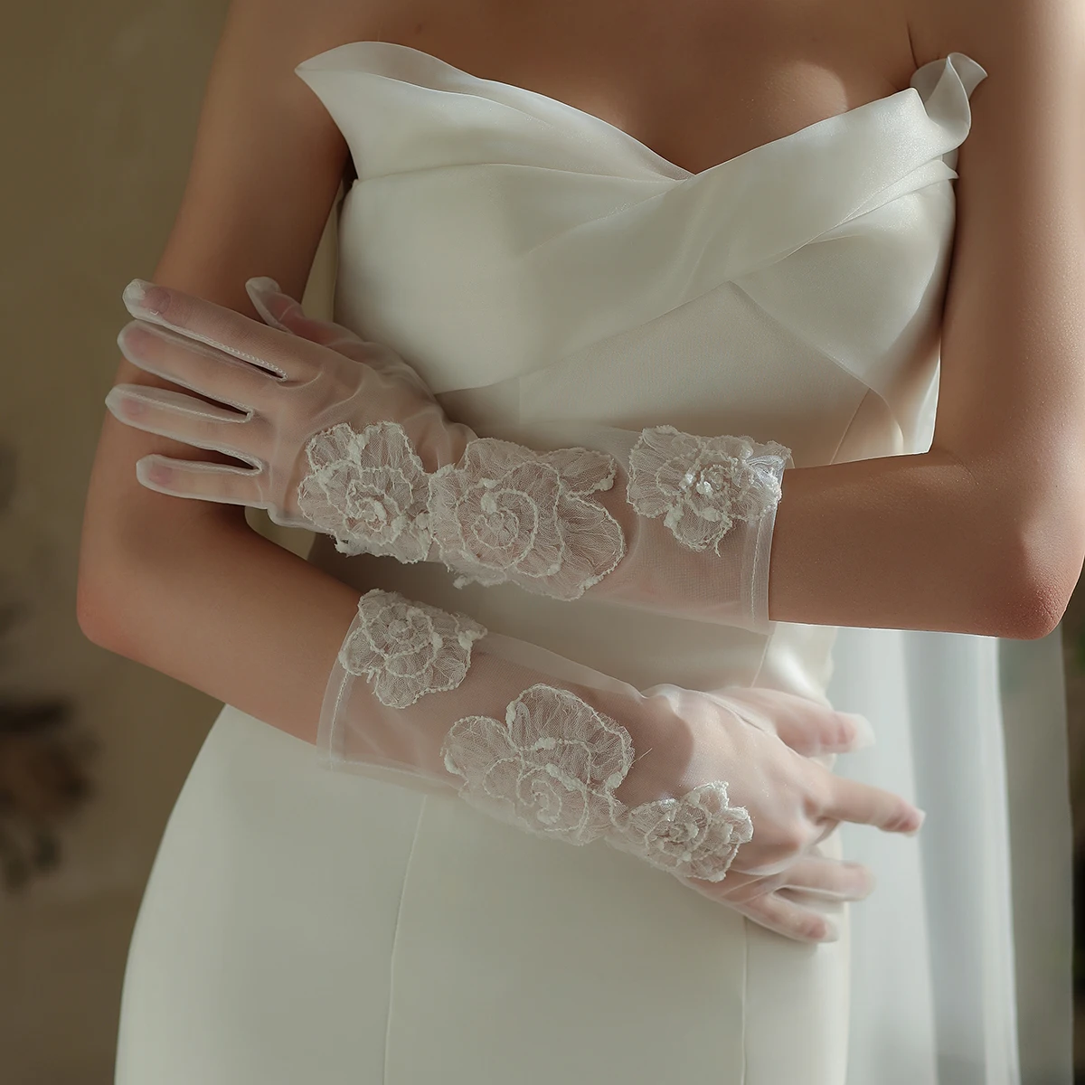 

WG145 Luxury Lace Flower Wedding Dress Gloves White Short Bridal Dress Wedding Accessories