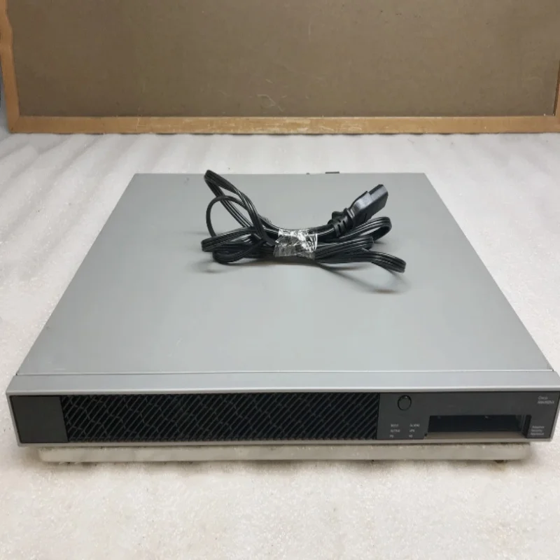 Brand-new, factory-sealed Ethernet switch C1000-24T-4X-L   C1000-48P-4X-L  C1000-8T-E-2G-L  C1000-16P-2G-L