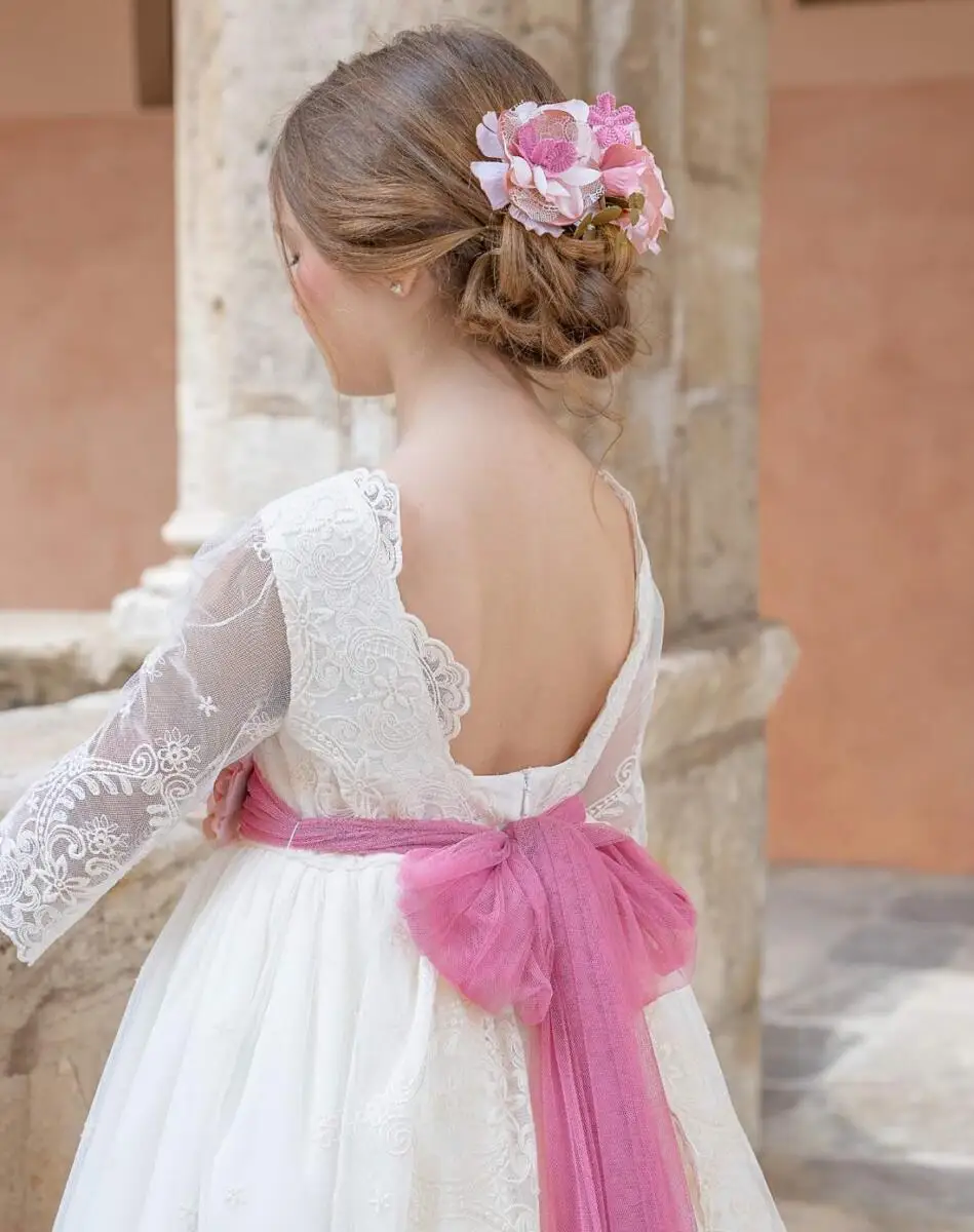 Tulle FATAPAESE ricamato con talpe e acquamarina abito da comunione rosa dettagli floreali nella cintura di Tulle con nastro centrale