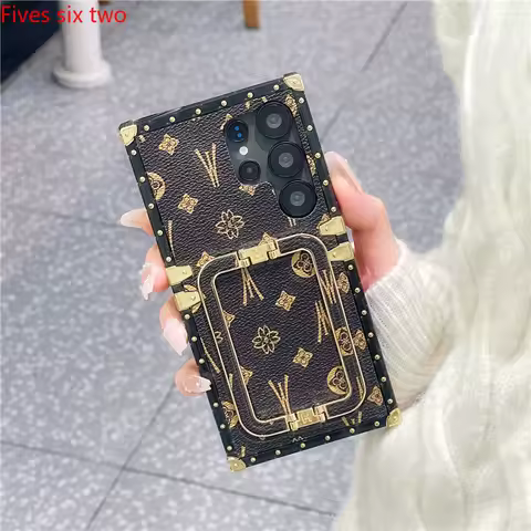 Luxury Geometric Pattern Cover For Samsung S25 Ultra S24 S23 S22 S21 S20 S10 S9 Note 20 Flower Wrist Bracket Retro Leather Cases