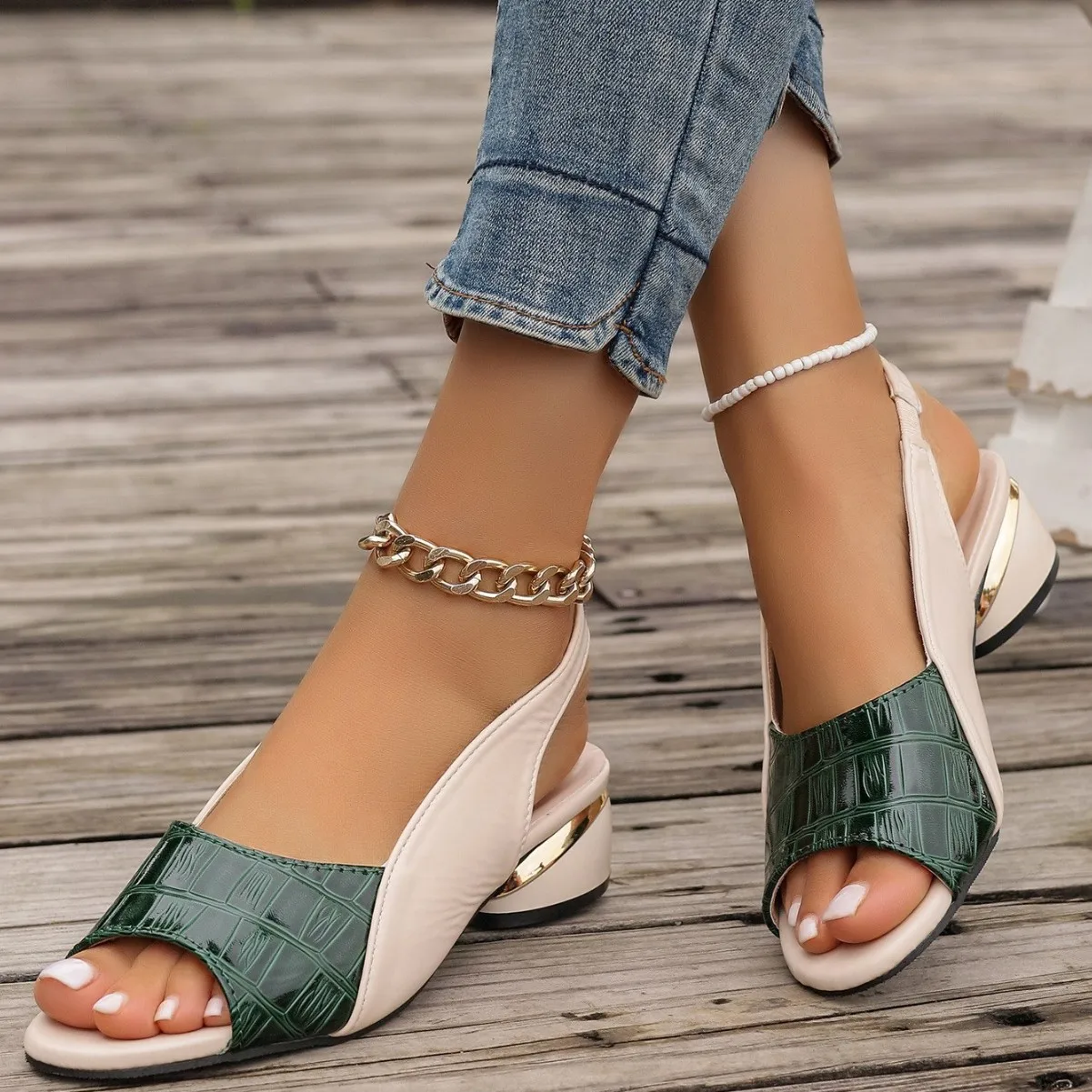 

2026Women's Serpentine Sandals Retro Open Toe Fish Mouth Shoes High Quality Women's Medium Heel Square Heel Shoes for Women