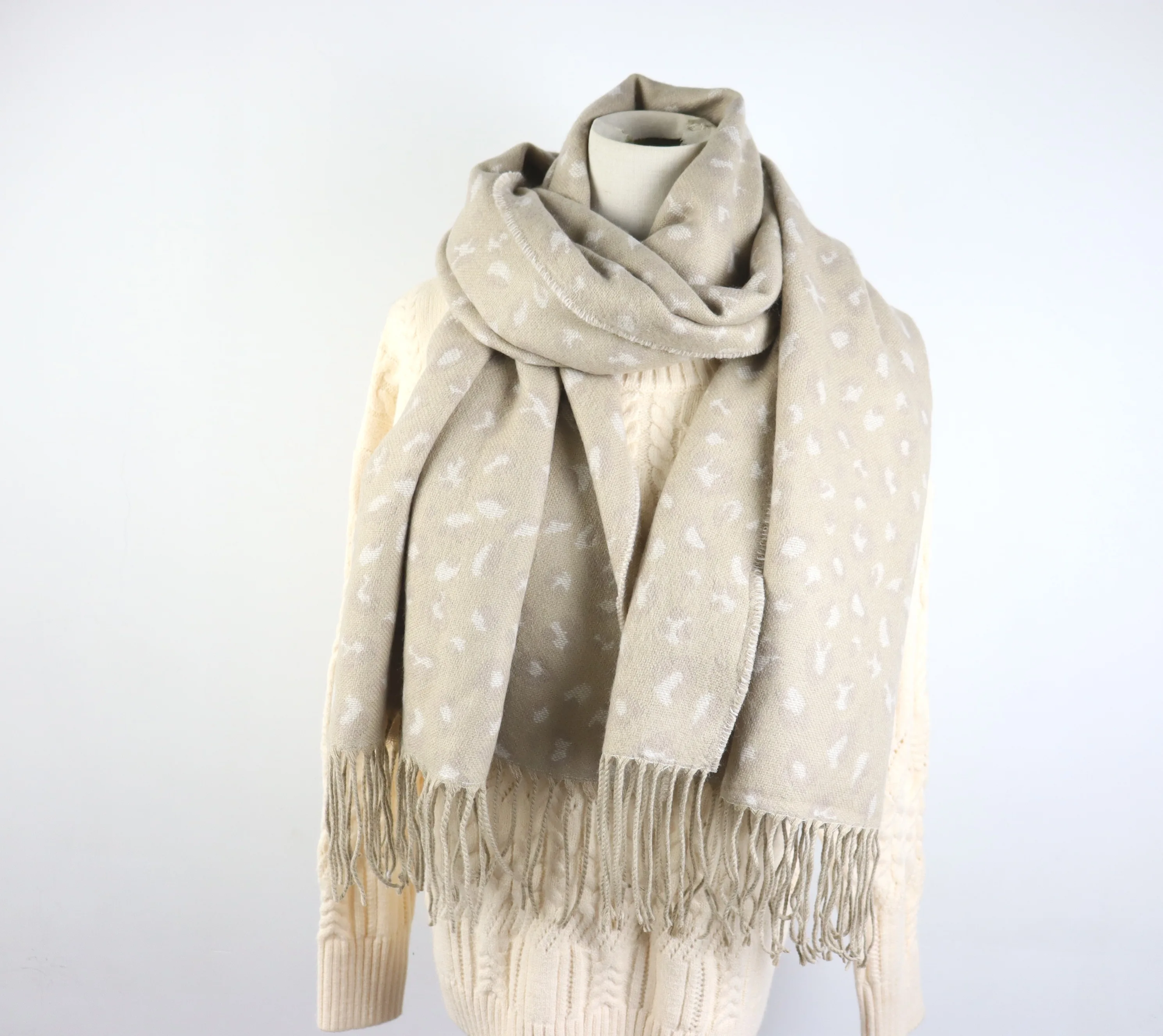 وشاح بطبعة الفهد من الأكريليك الكشمير المقلد السميك للشتاء الدافئ شال ياباني طازج للنساء