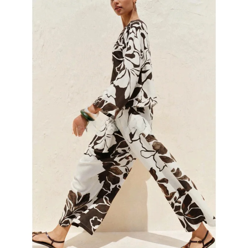 طقم ملابس نسائي عصري مطبوع عليه زهور برقبة دائرية وأكمام طويلة وواسع مع بنطلون طويل للخريف ملابس كاجوال للبالغين