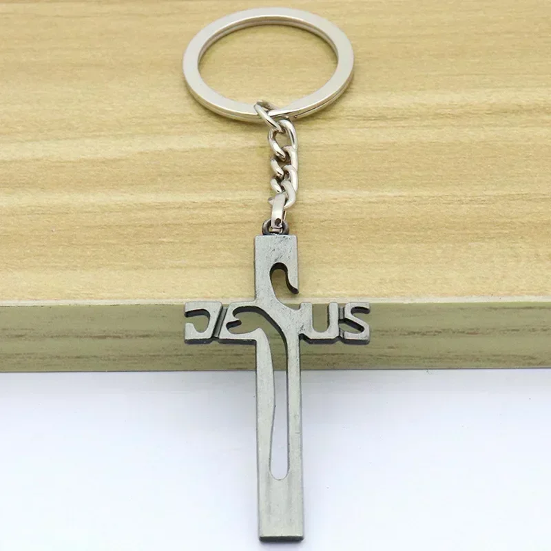 Vintage Three-dimensional Cross Keychain Hollowed Out Jesus Christ Religious Jewelry Christmas Thanksgiving Prayer Small Gifts