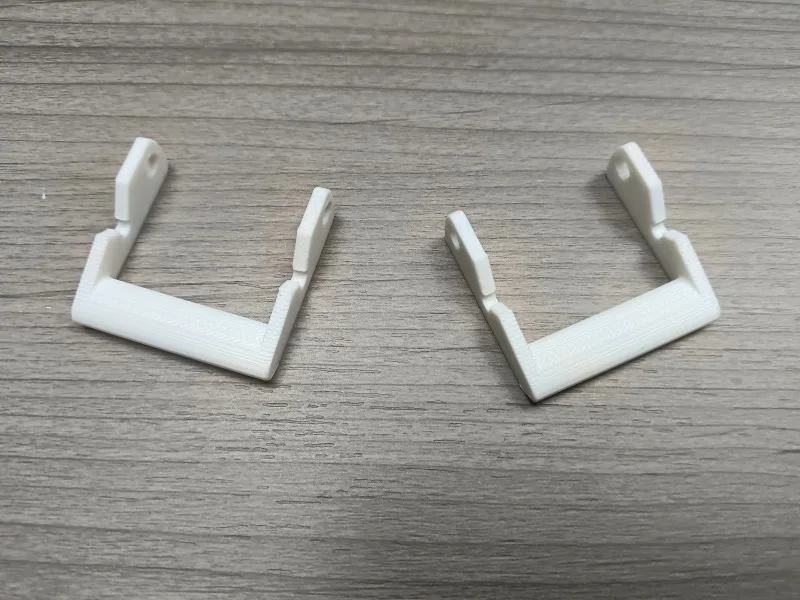 2Pcs White Plastic Receiver Door Latch Catch Replacement Bracket for Dometic Series 9 RV Refrigerator Door Holder Repair Parts