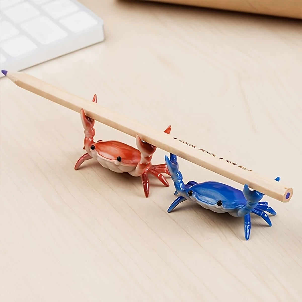Of Cute Mini Crab-shaped Pen Holders—weightlifting Design, Desktop Decoration Stand, Bright Colors, Animal Simulation