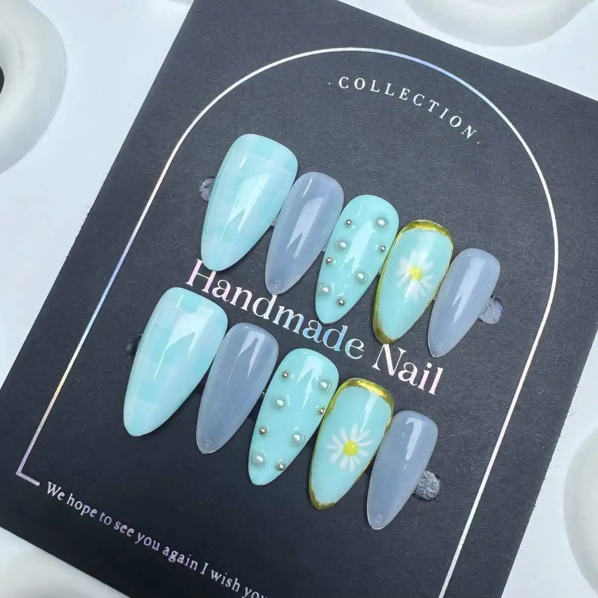 10 قطعة الصحافة اليدوية على الأظافر الأزرق اللوز ثلاثية الأبعاد اللؤلؤ ديكور الأظافر وهمية يمكن ارتداؤها انفصال التوابل فتاة الأظافر كاذبة الأوروبية