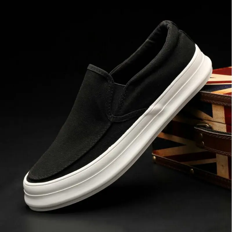 2023 New Men\'s Flat Loafers Driving Lazy Slip on Canvas Shoes Canvas Men Breathable Casual Driving Shoes