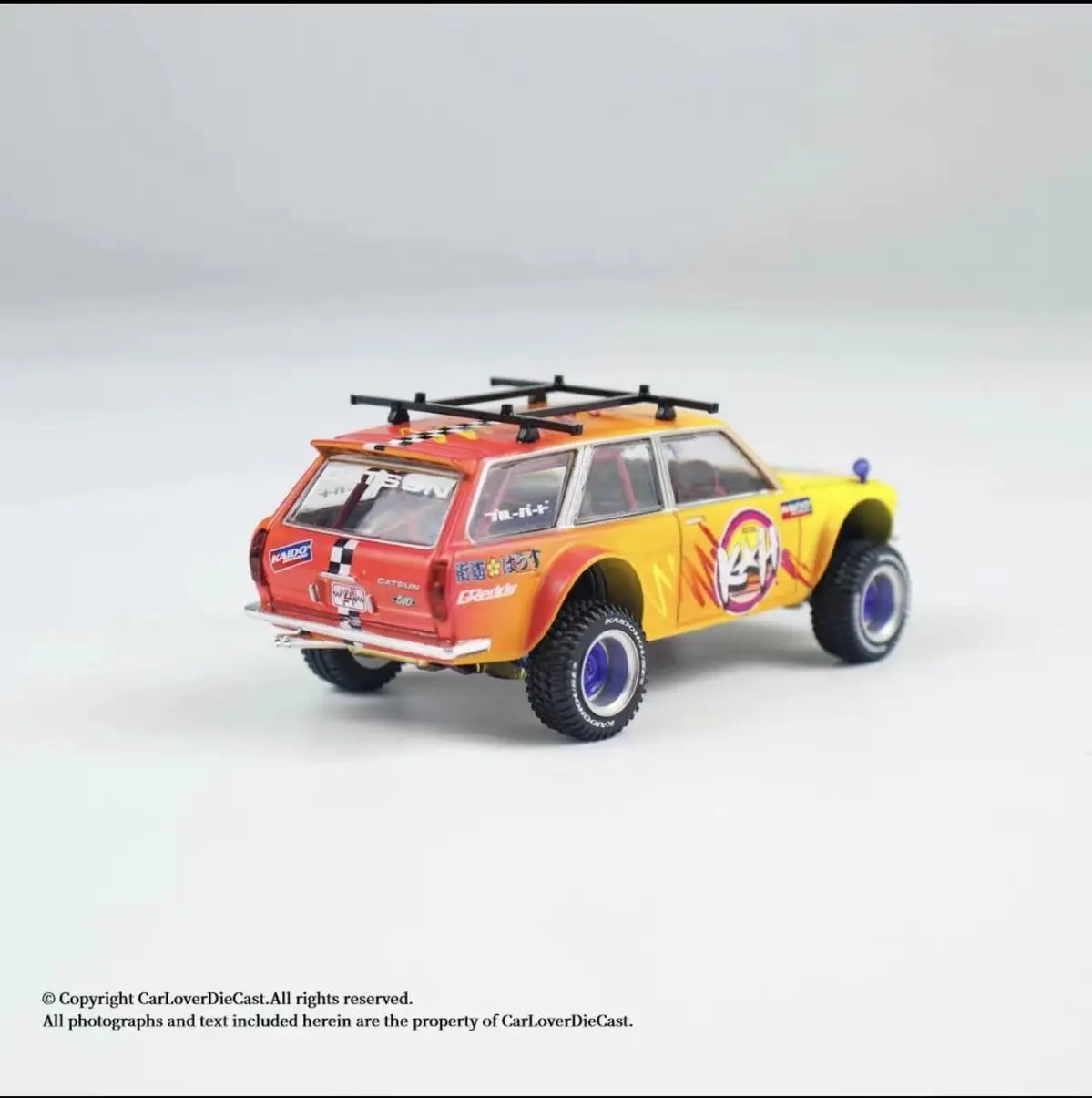 Kaido House + MINIGT1:64 Datsun 510 Wagon Simulation Alloy Car Model