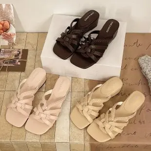 

2026 Summer New Solid Color Braided Design Wedge Non-Slip Slippers Women's Hollow Breathable Comfortable Casual Open Toe Slipper