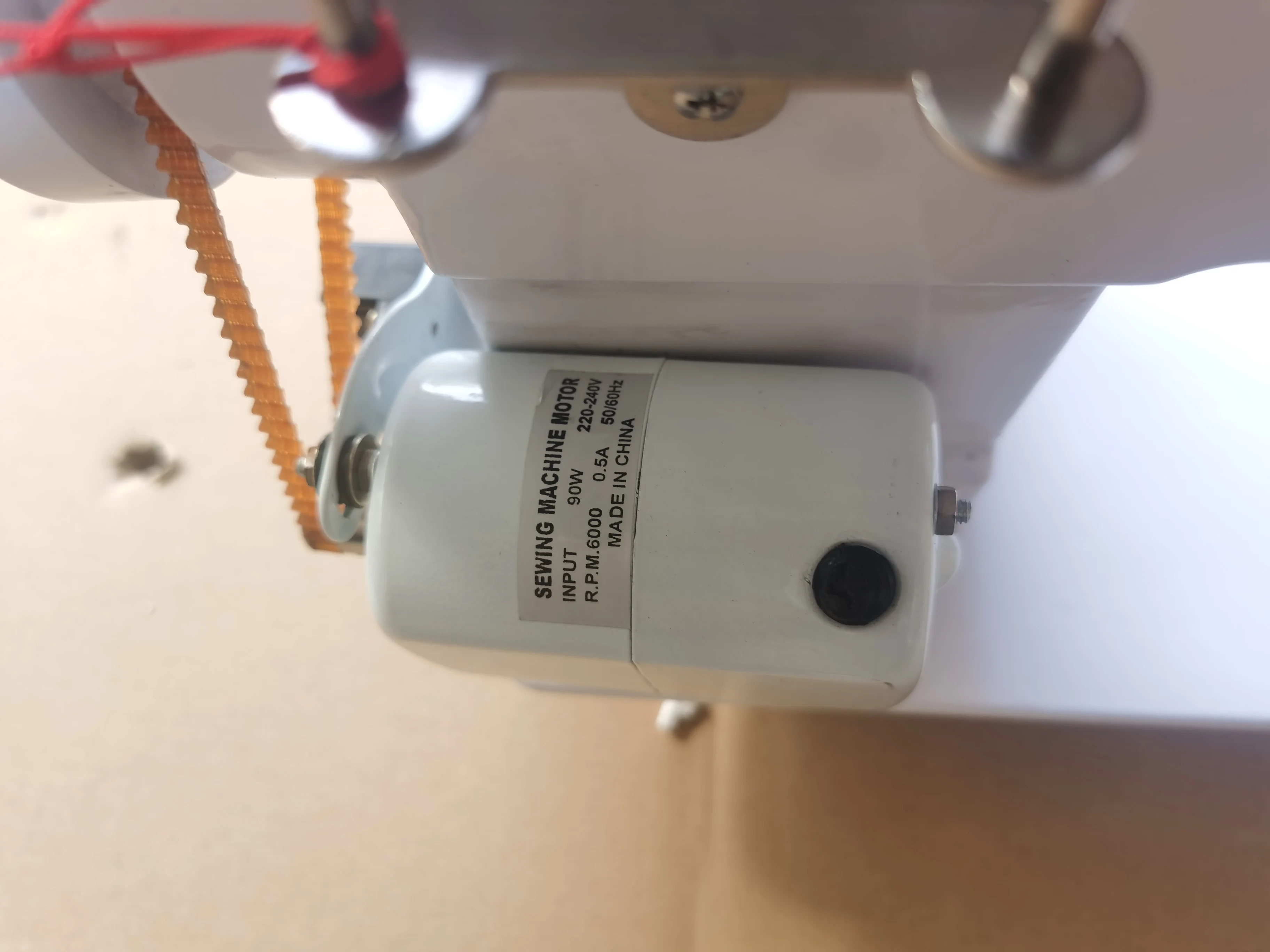 Multi-Function Mini Sewing Machine with  Steel Body Good Quality   JH307