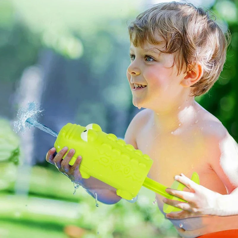 

Spray Bathroom Shower Bath Toys Summer Beach Swimming Pool Play Toys Pull-Out Water Spray Toy Crocodile Shark Piglet Water
