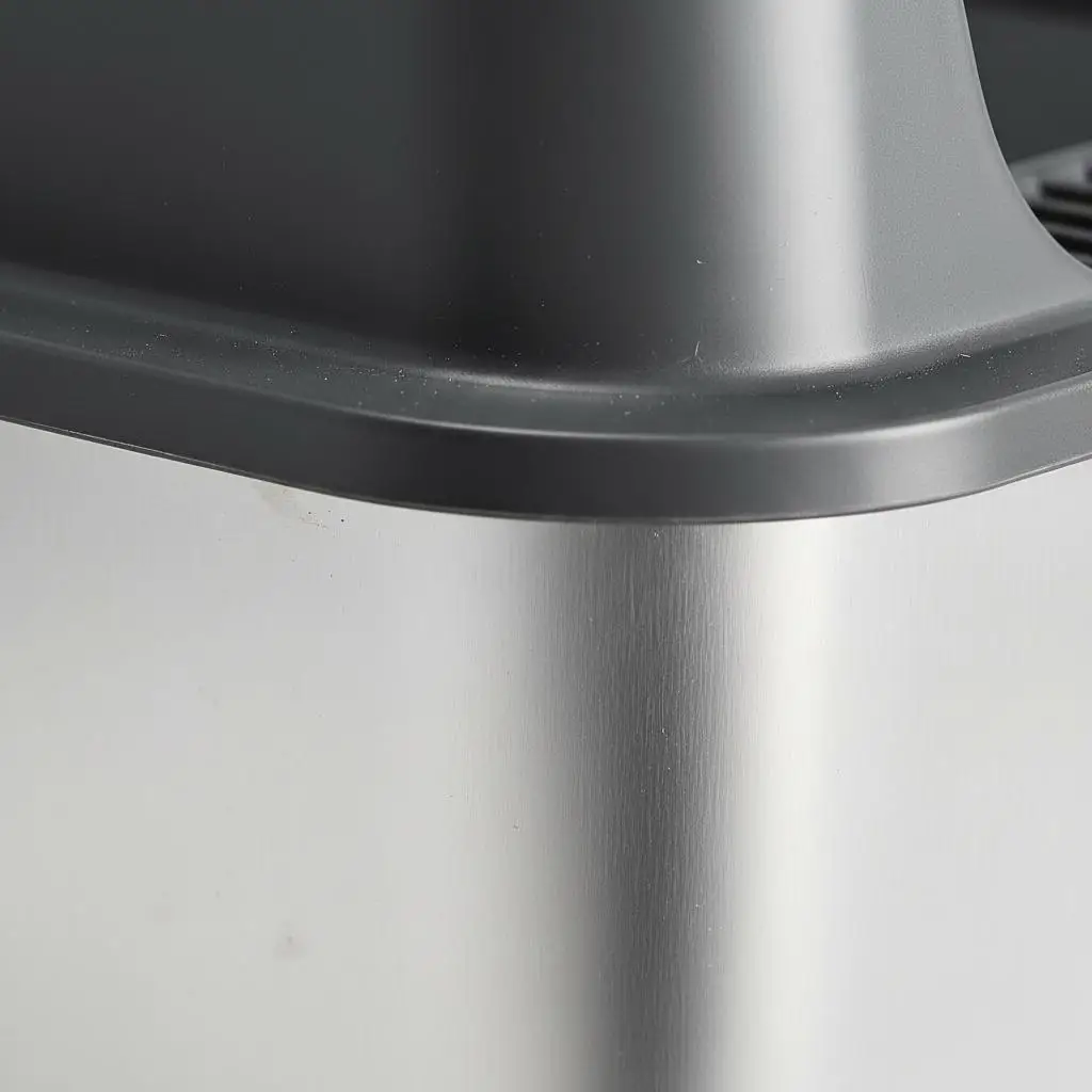 Katzenklo, Tiefe 152,4 mm, extra groß, aus Edelstahl, mit Schaufel, filterndem Fußboden, erhöhten Seitenwänden, sa – Detail 3