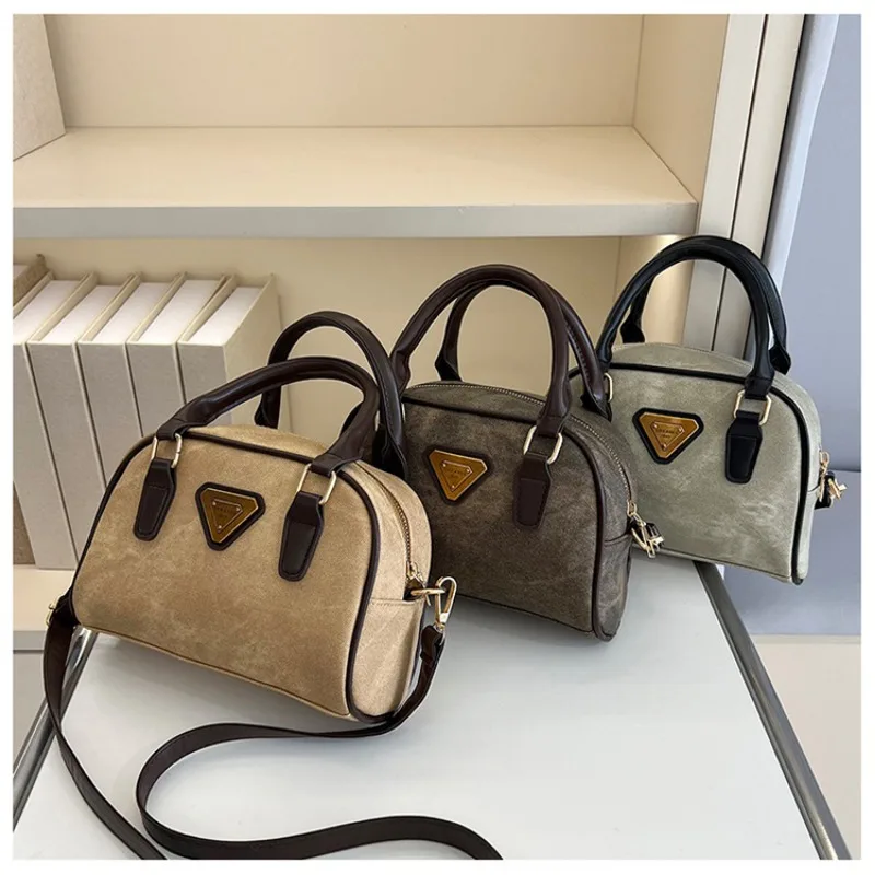 Neue modische, vielseitige, leichte Damen-Umhängetasche mit Kissen, Retro-Premium, tragbare Boston-Tasche, Umhängetaschen für Damen