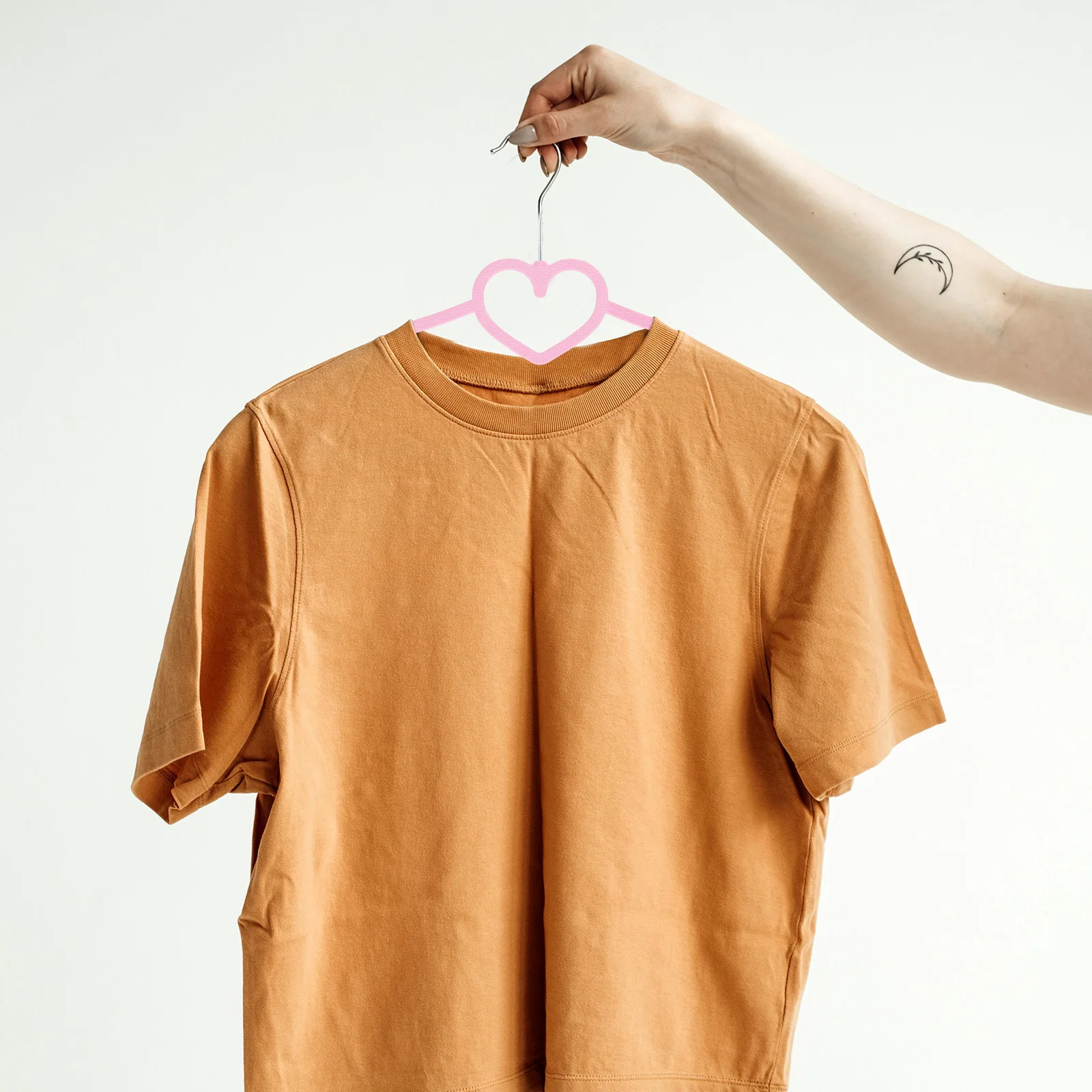 

20PCS Heart Shaped Clothes Hanger Love Drying Rack for Girls Shirt Coat Non Slip Portable Hanger Cloth