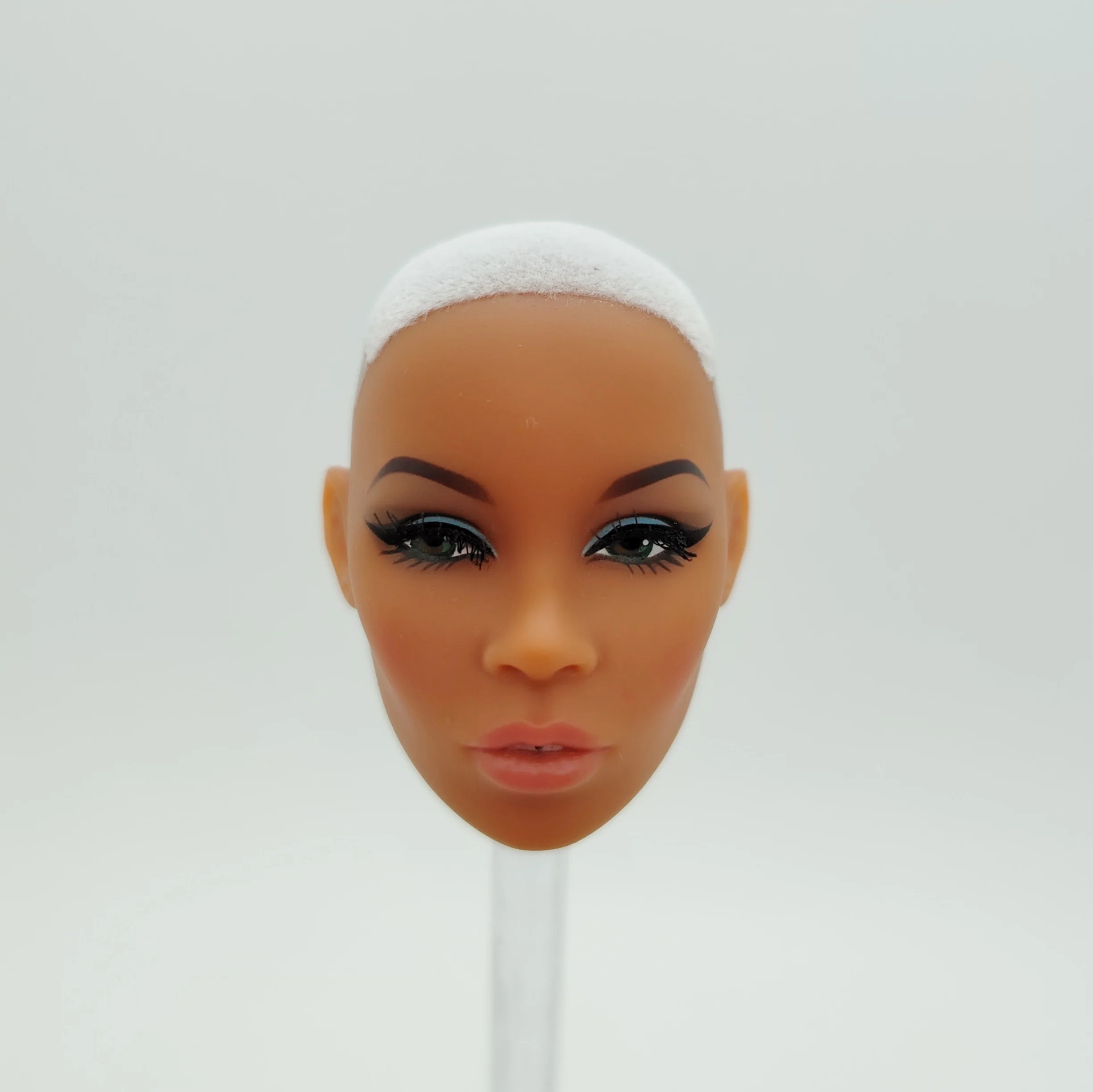 Fashion Royalty Light Honey Skin 1/6 Scale Meteor Zuri Okoty Female Doll Head
