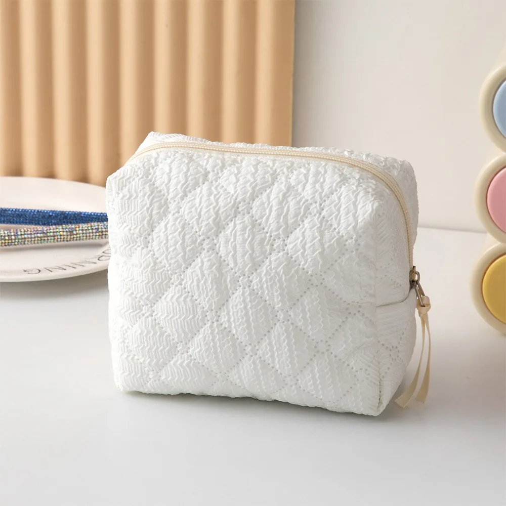 INS Quilted Makeup Bag Portable Large Capacity Cosmetic Bag Multifunctional Toiletry Bag Home Travel