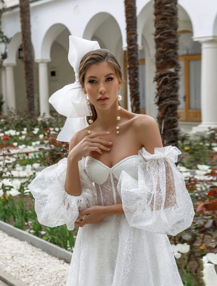 Abito da sposa in Tulle di pizzo con colletto a cuore per donna abito da sposa pieghettato a trapezio senza schienale con maniche a sbuffo rimovibili