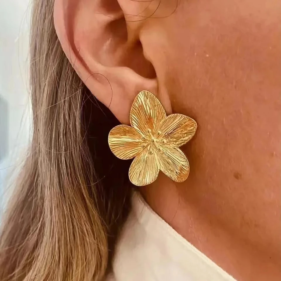 Vintage Flower Stud Earrings Fashion Gold Color Metal Earrings For Women  Trendy Ins Daily Wear Girl's Gift Ear Jewelry