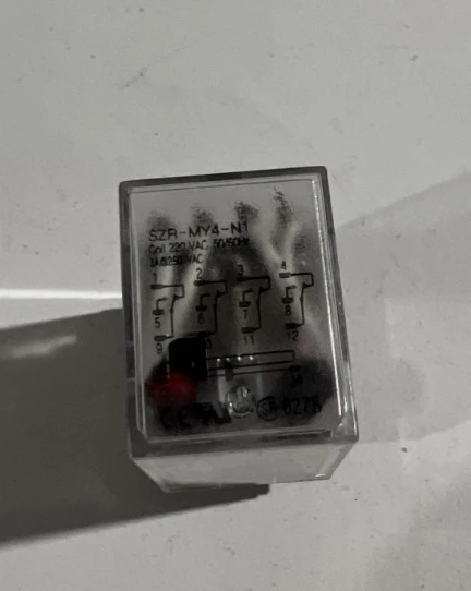 

Brand New Original Relay SZR-MY4-N1 24VDC 200VAC 100VAC SZX-SMF-14N Fast delivery
