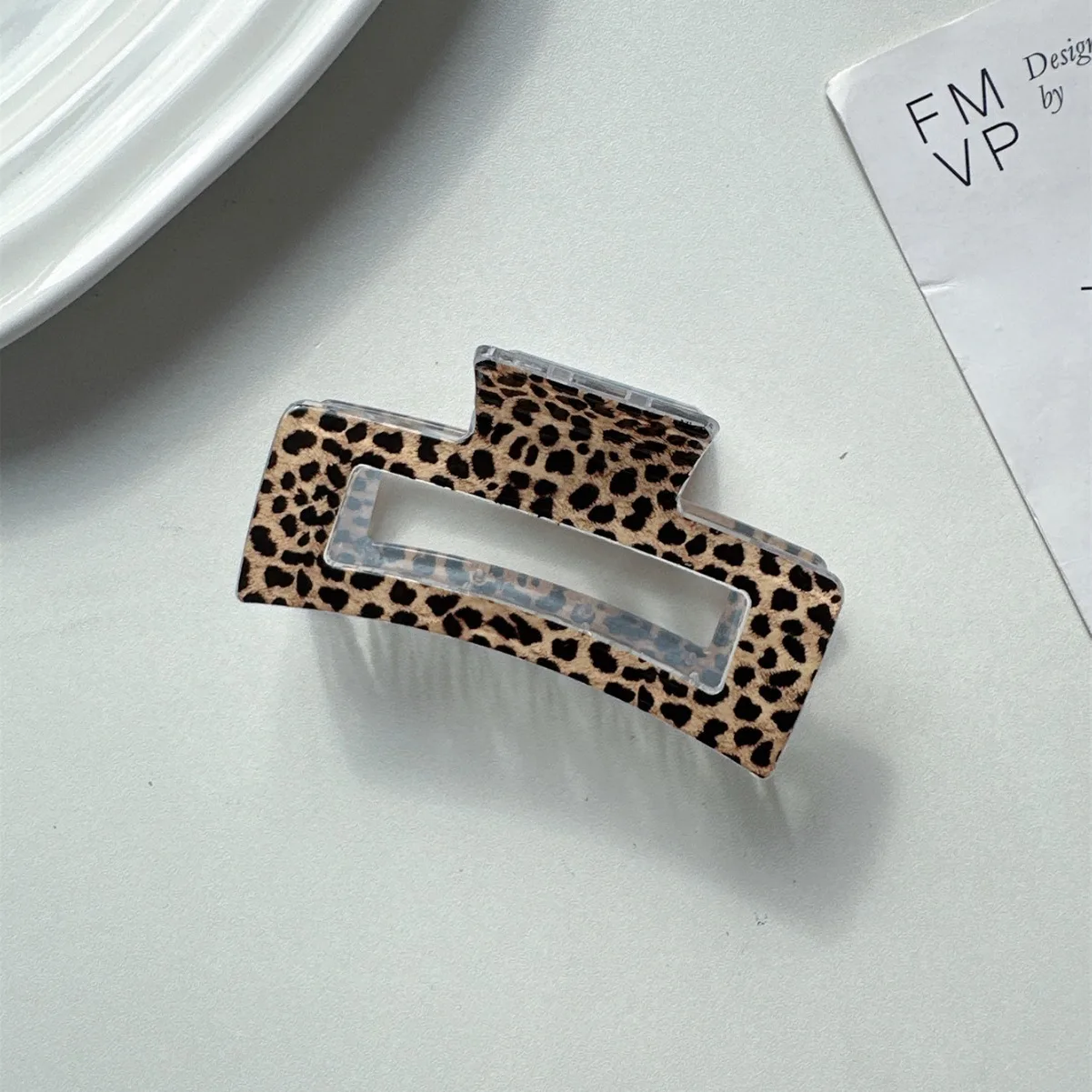 3pcs/set Hair Claw Clips, Leopard Print Design Vintage Big Hair Clips for Women, Hair Accessories for Girls.