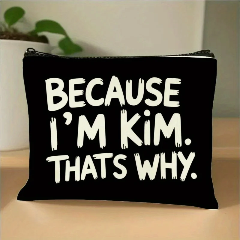 

Черная косметичка на молнии BECAUSE I'M KIM. Косметичка с принтом для путешествий, сумка для хранения косметики и аксессуаров