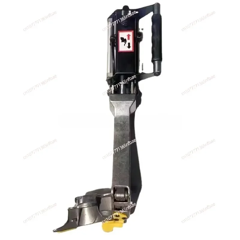 

Car tire leverless disassembly machine automatically rotates the bird head auxiliary arm backwards