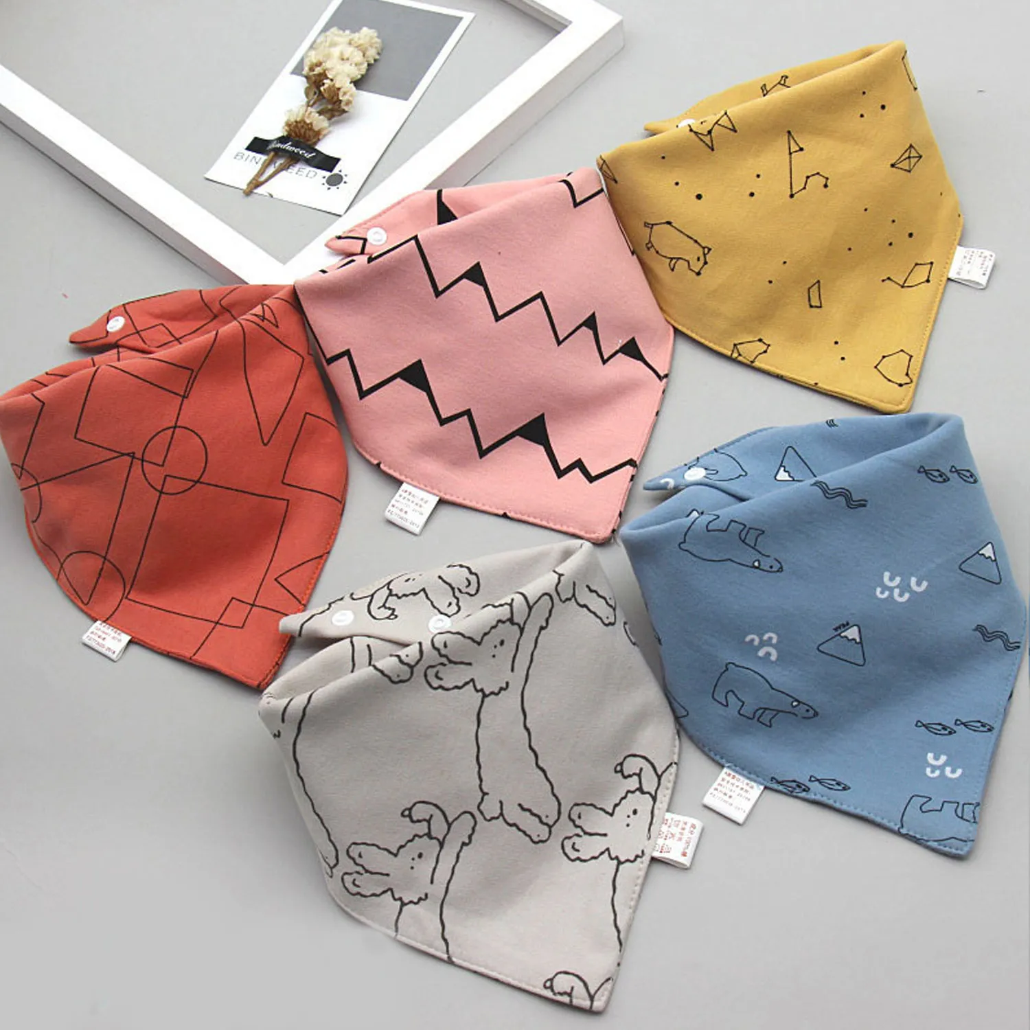 

5 шт., детские нагрудники-банданы, милые мультяшные водостойкие слюнявчики при прорезывании зубов, нагрудники с защелками для аксессуаров для кормления ребенка