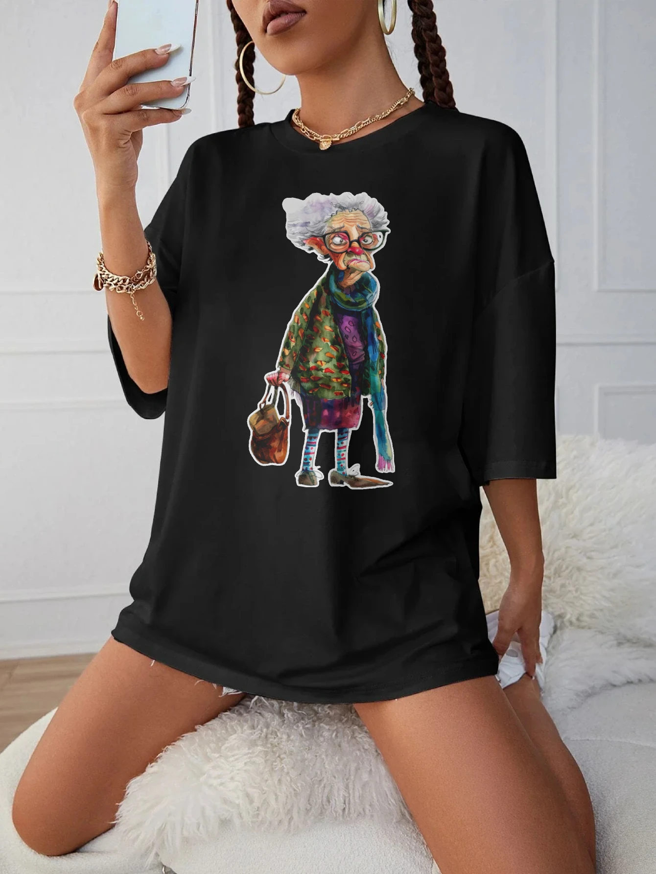 

Quirky-Whimsical-Crazy-Grandma-Clipart Women's Round Neck Black T-Shirt Loose Fit Comfortable Maternity Wear for Late Pregnancy