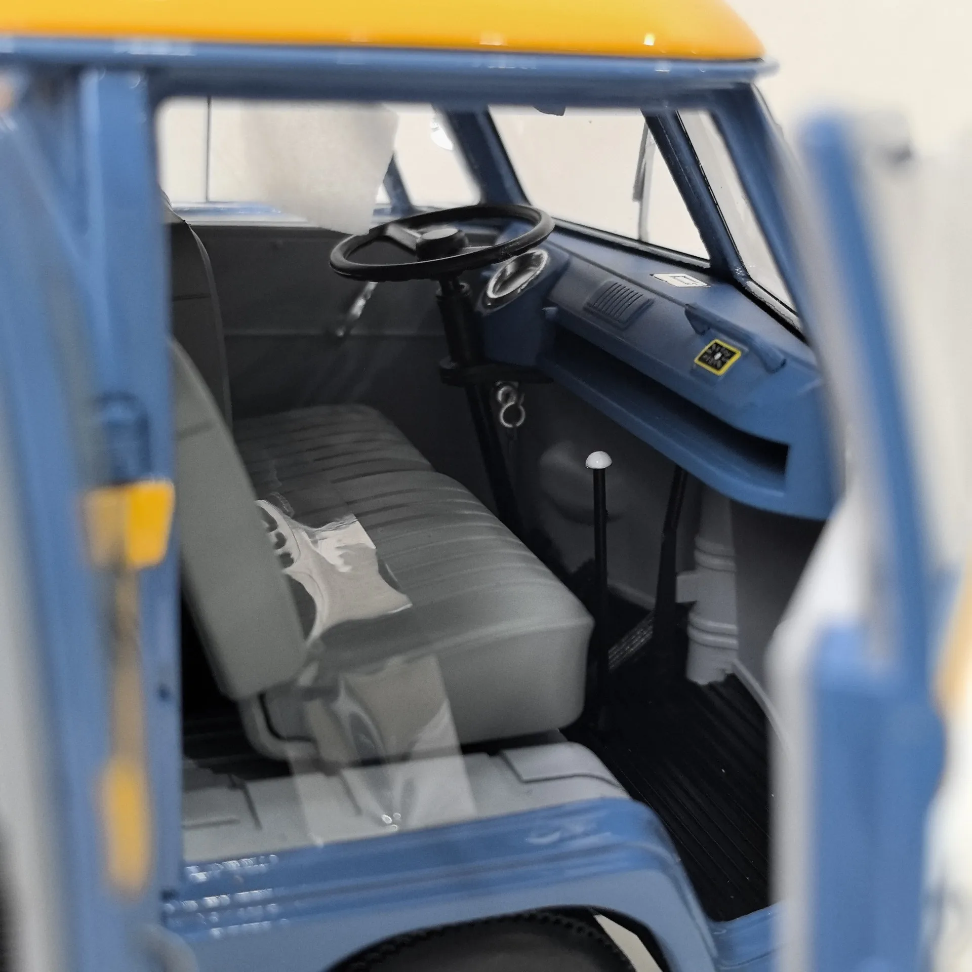 دييكاست شوكو 1:18 مقياس VW T1B T1 حافلة عامة سيارة سبيكة سيارة نموذج تحصيل لعبة هدية تذكارية عرض حلية