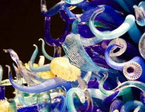 

2025 Новый многофункциональный ионный радиочастотный инструмент для отбеливания веснушек и нежной кожи, домашний косметический инструмент